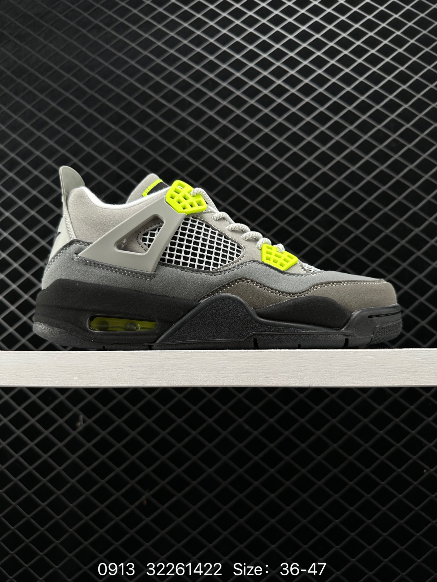 Air Jordan 4 Retro LE Air Jordan 4 Retro LE